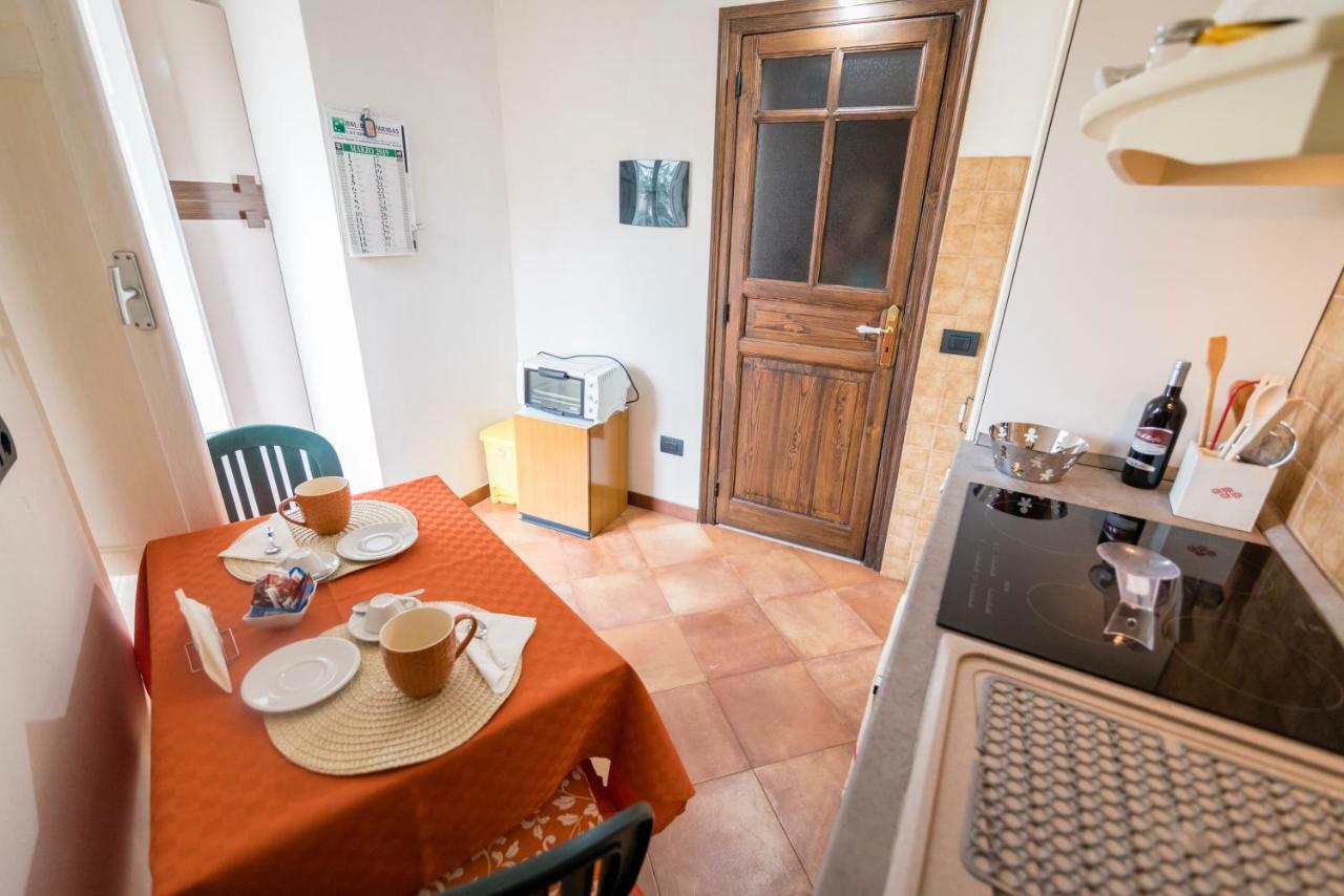 Casa Lucia Appartement Castelbuono  Buitenkant foto