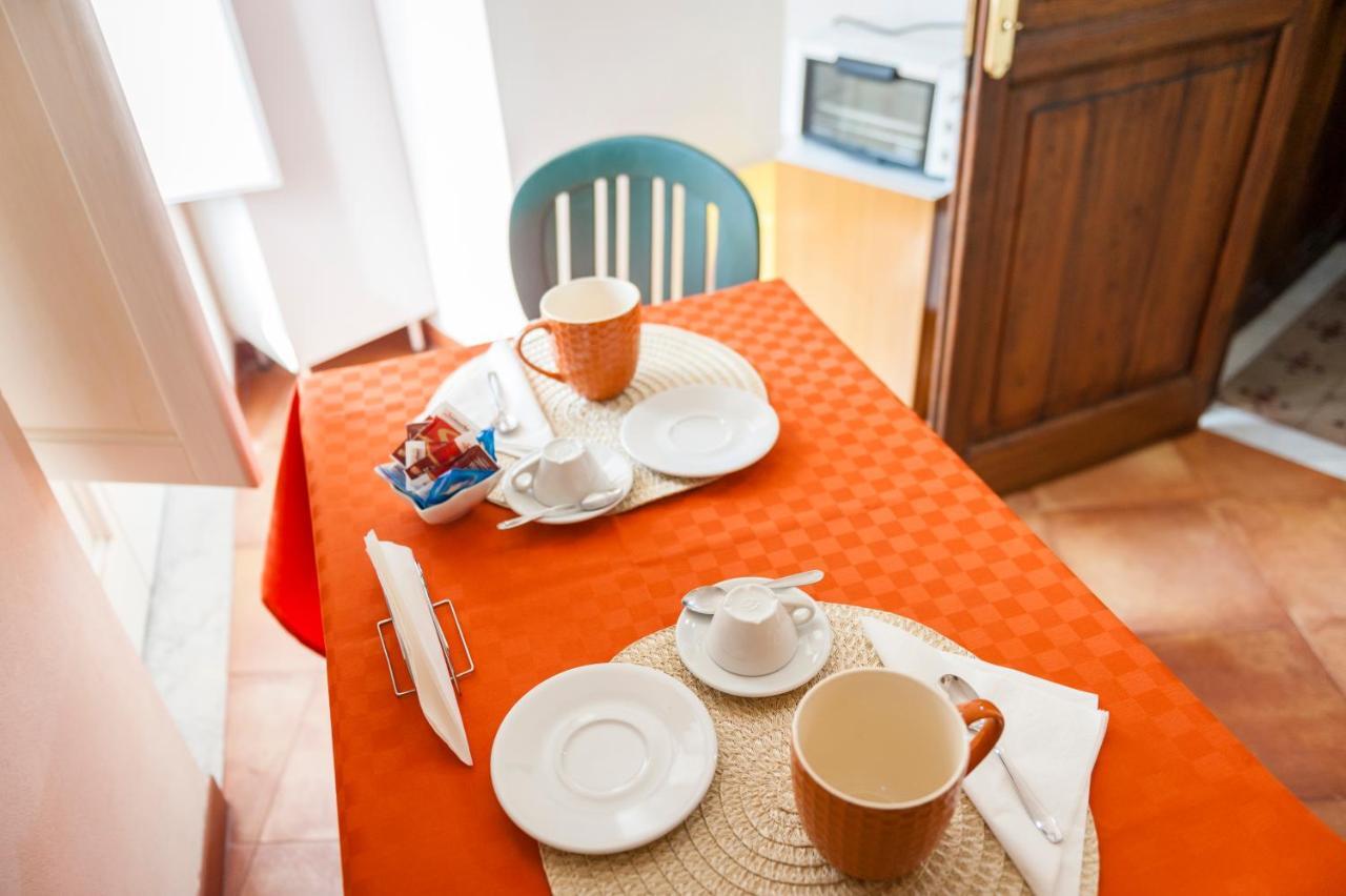Casa Lucia Appartement Castelbuono  Buitenkant foto