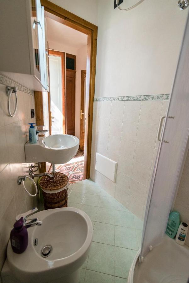 Casa Lucia Appartement Castelbuono  Buitenkant foto
